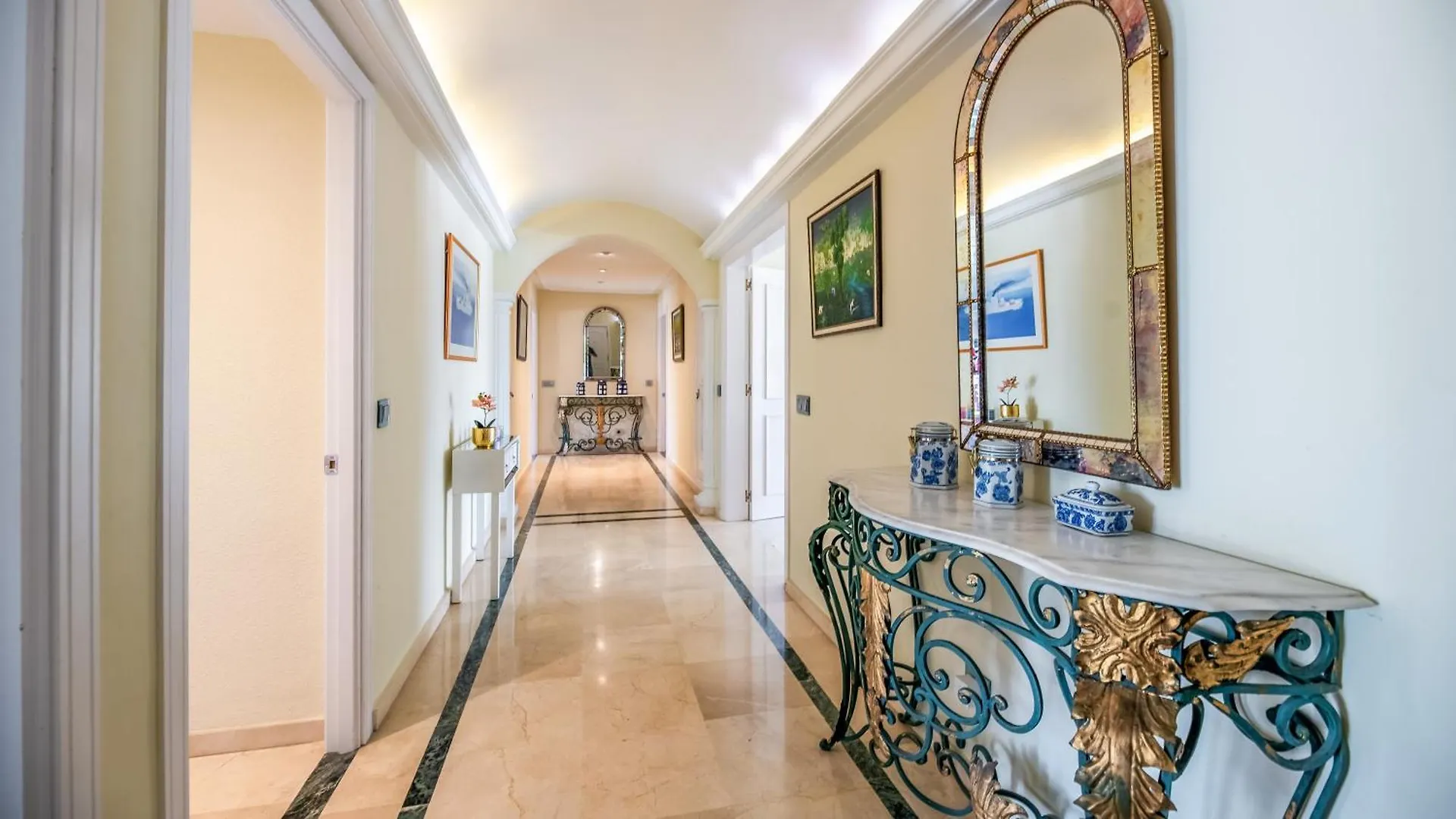דירה Penthouse Boutique Suite מארבלה ספרד
