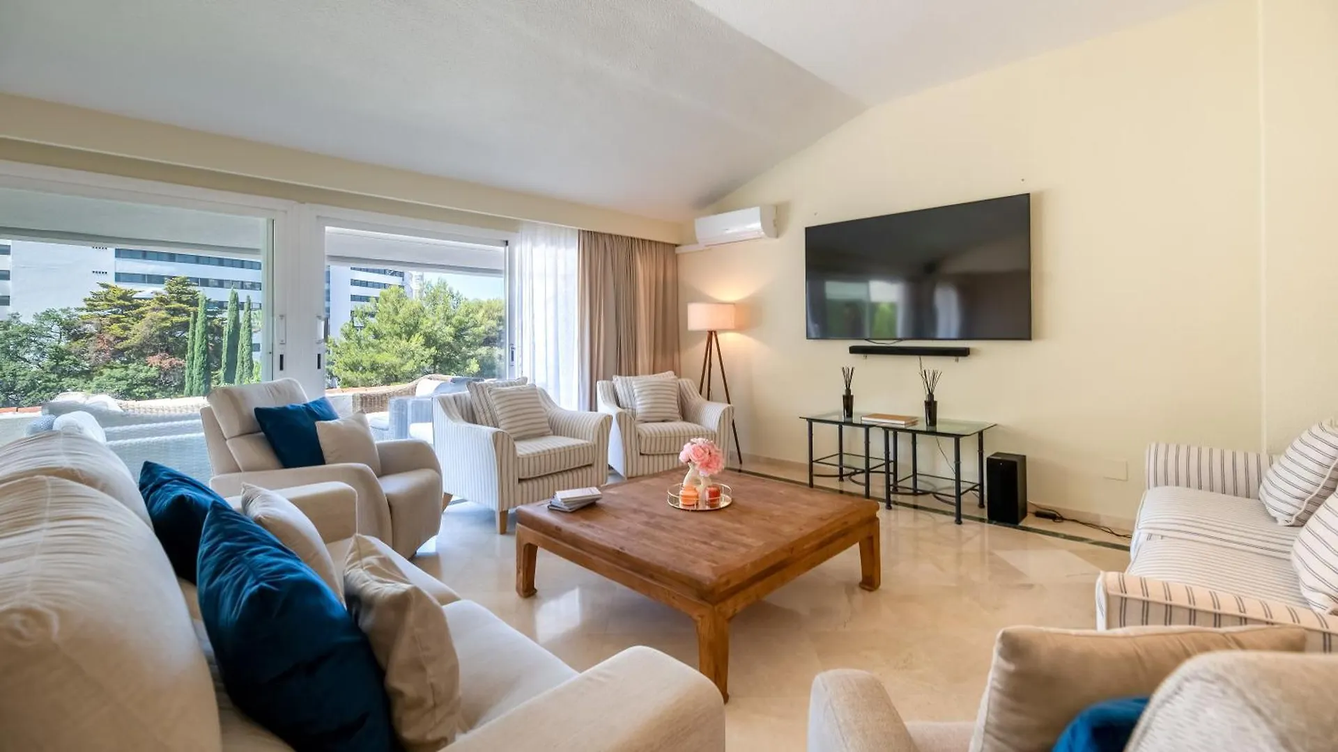 Penthouse Boutique Suite מארבלה דירה