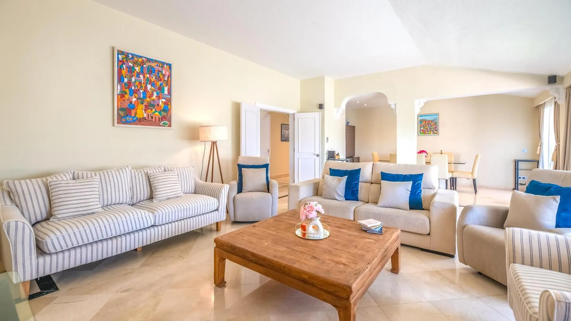דירה Penthouse Boutique Suite מארבלה