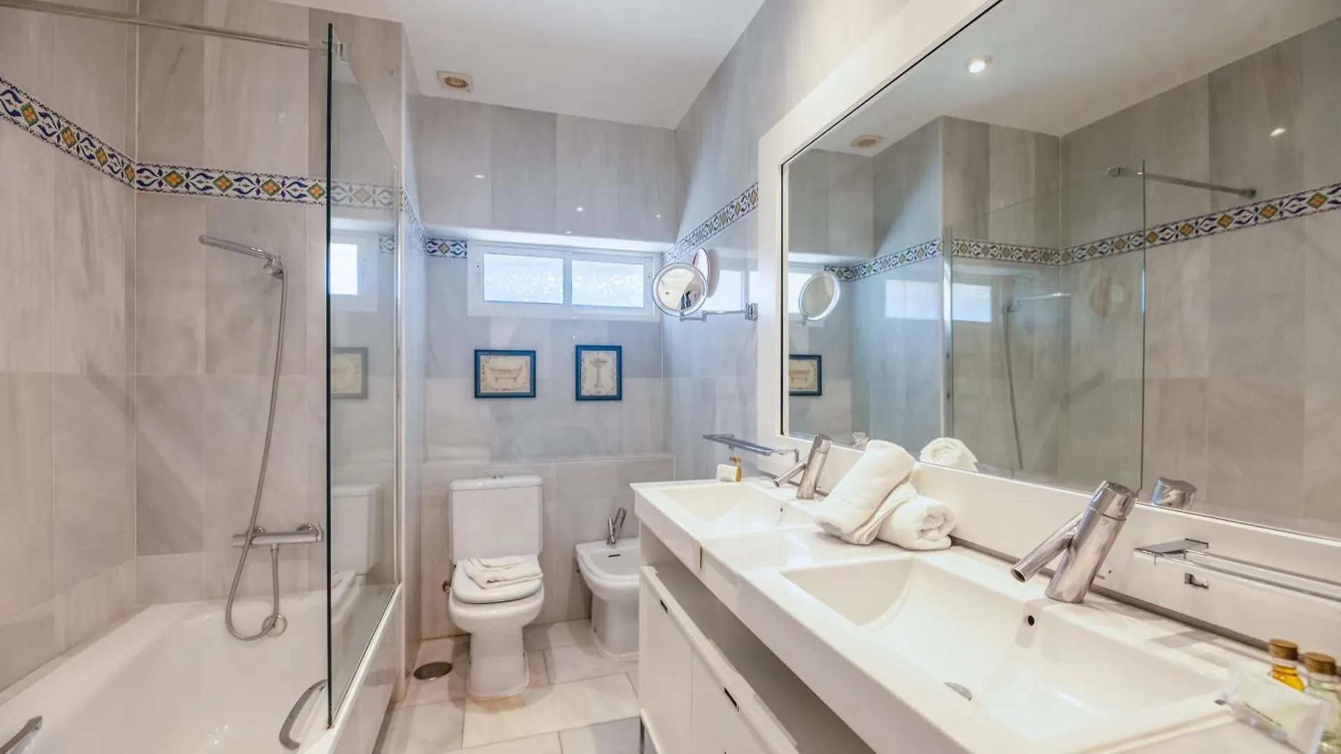 דירה Penthouse Boutique Suite מארבלה