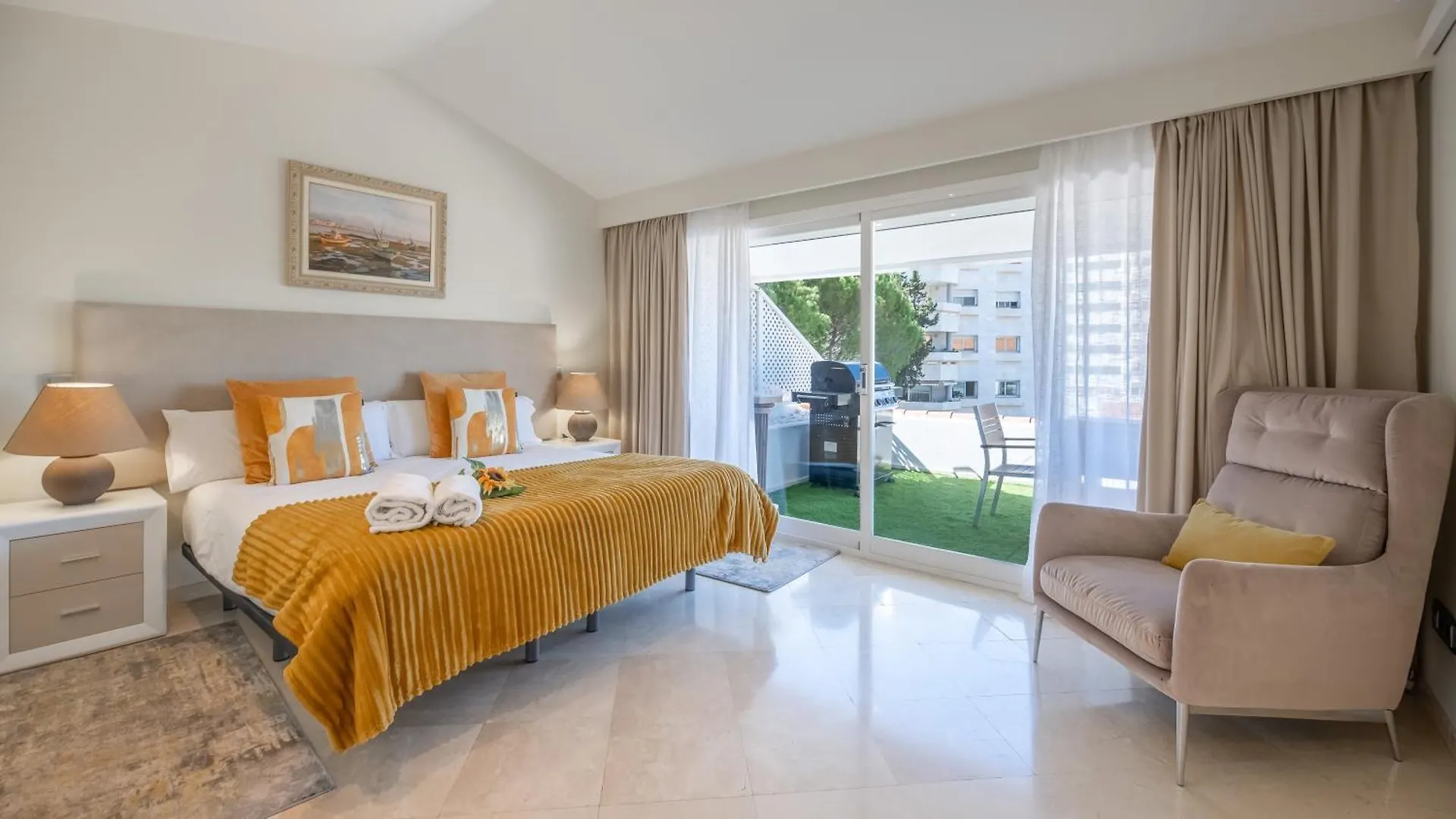 דירה Penthouse Boutique Suite מארבלה